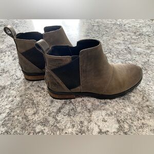 Sorel Emelie Chelsea Boot